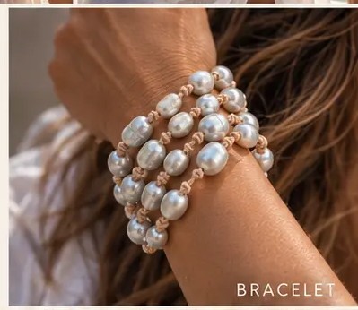 Moonstone Oval — Bracelet